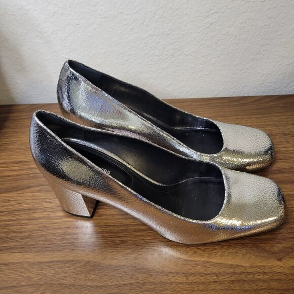 Michael Kors Collection Crackled Metallic Leather Gigi Pump - Picture 12 of 14